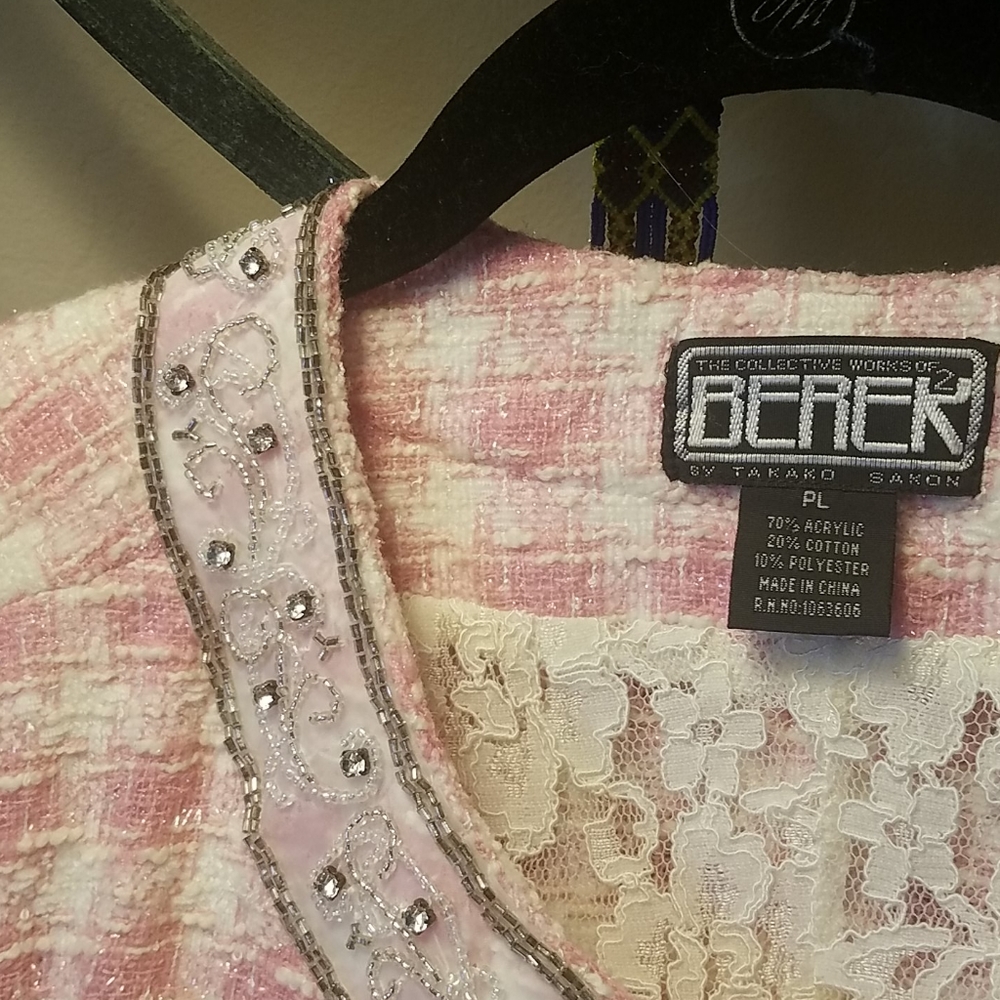 BEAUTIFUL DESIGHER JACKET,   SIZE PL, $28